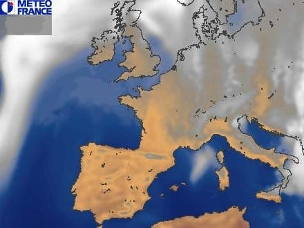 Dopo aver bersagliato la Grecia e l'Italia, la speculazione tenta di spostarsi in Francia. Complice un 