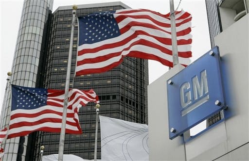 In questi giorni le banche italiane stanno accreditando una seconda tranche di azioni e warrant agli ex obbligazionisti General Motors. La casa di Detroit risanata nei bilanci ha però perso il 25% in borsa a causa della crisi in Europa e per gli investitori il recovery dei vecchi bond si attesta al 19%.