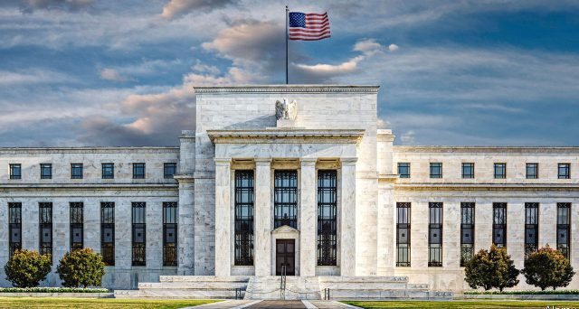 I rendimenti americani potrebbero crollare presto ai livelli di Europa e Giappone se la Federal Reserve a giorni non riuscisse a convincere i mercati sulla sua politica monetaria. 