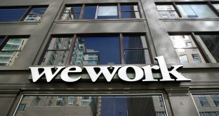 WeWork, obbligazioni in caduta libera