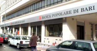 Sospesa negoziazione obbligazioni Popolare di Bari