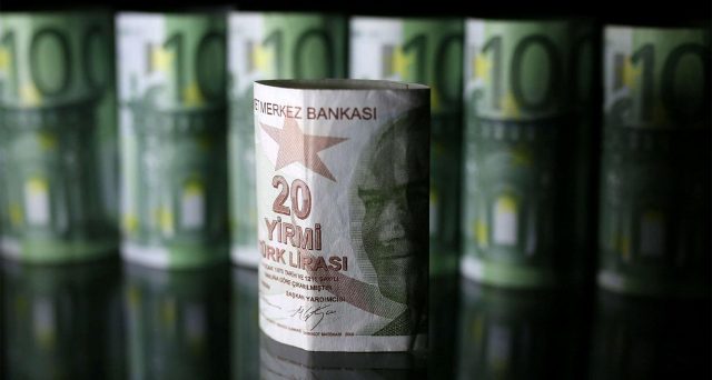 Bond e lira giù sul mancato rialzo dei tassi in Turchia